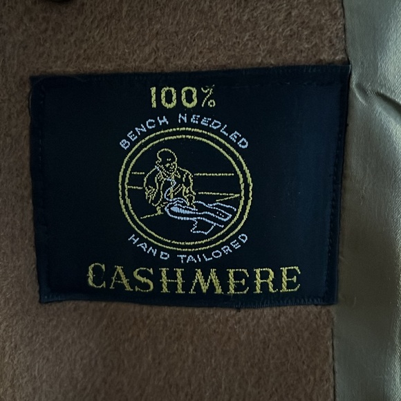 Wardman Park/Klopfenstein’s Leslie Hughes coat - Picture 6 of 6